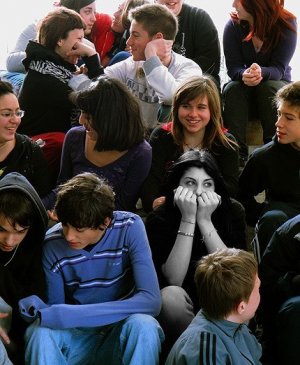 Una società che emargina i migliori e premia i mediocri