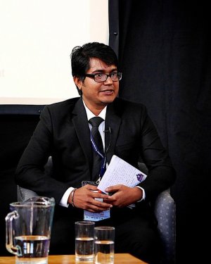 Festival di Internazionale premia Asif Mohiuddin, blogger ateo del Bangladesh