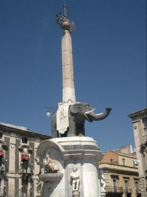 Catania: le scelte impopolari dell'amministrazione e la solitudine dei cittadini