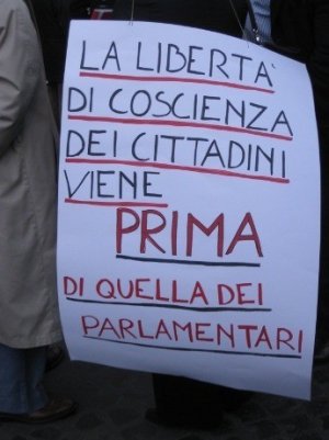 Ravasin a Napolitano: “lo Stato si è sostituito a Dio”