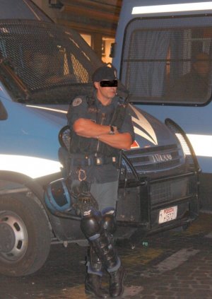 Lettera aperta ai poliziotti di via Nazionale