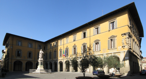 foto Palazzo Comunale di Prato. Credits: wikipedia.org