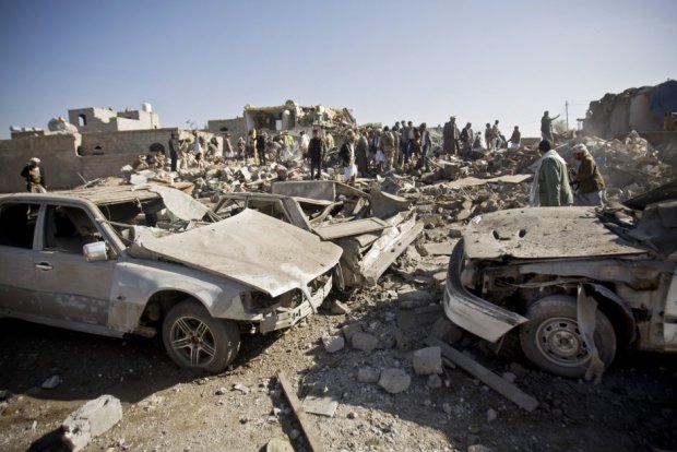 bombardamenti in yemen