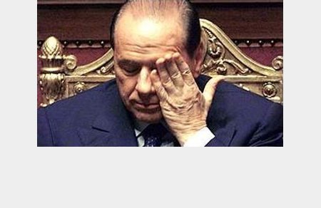 Crollo di Berlusconi e trionfo del centrosinistra sui maggiori quotidiani