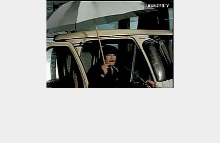 Libia video di Gheddafi e rivolte: chi comanda adesso?