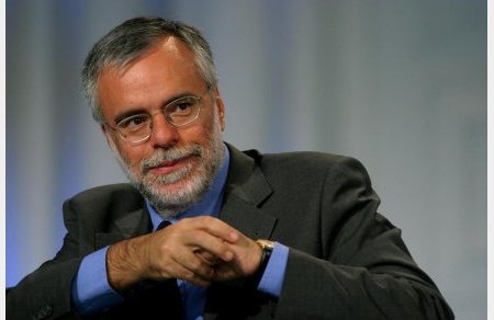 Intervista al ministro Andrea Riccardi: "La crisi come opportunità di crescita"