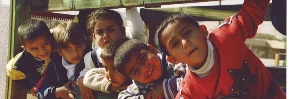 Minori non accompagnati , UNICEF: più di 1.100 bambini rifugiati e migranti in Grecia hanno urgente bisogno di protezione e rifugio