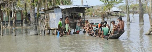 Affrontare gli effetti negativi dei cambiamenti climatici in Bangladesh