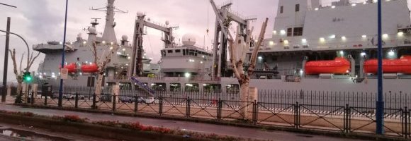 Messina. Sosta ad alto rischio della nave deposito armi e carburanti della Royal Navy