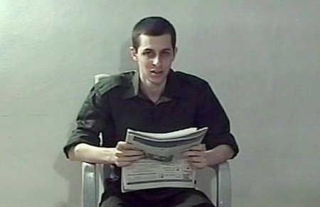 Shalit libero in cambio di mille prigionieri palestinesi. La storia di un sequestro durato 5 anni