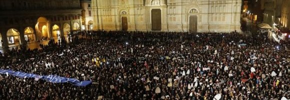 Oscurare i simboli: la forza (e la debolezza) delle sardine
