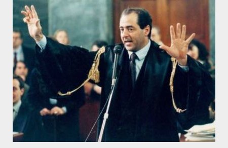 Di Pietro: "Sì, volevano uccidermi insieme a Borsellino". Intervista all'ex pm di Mani Pulite