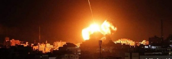 Gaza, tra bombe e fragili tregue