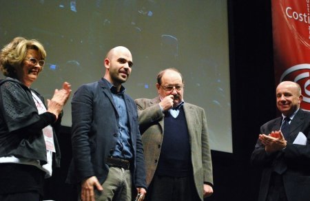Palasharp, primavera della società civile