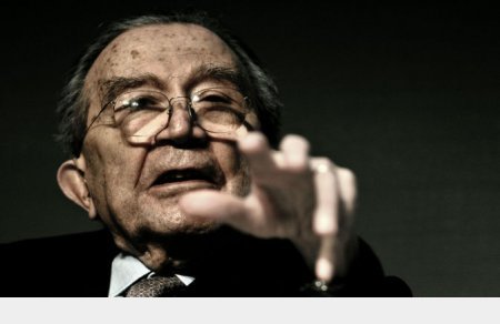 Andreotti, il Richelieu della politica italiana. Intervista agli autori del "Divo Giulio"