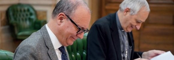 Pioggia di denaro pubblico sulle scuole private della Chiesa