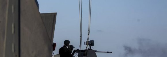 Israele bombarda i palestinesi nella Striscia di Gaza con cannoni “Made in Italy”
