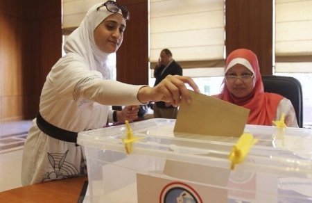 Egitto, silenzio si vota