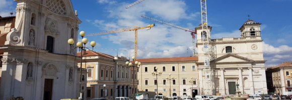 L'Aquila dieci anni dopo, il mestiere di vivere nella città segnata dal sisma