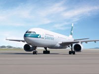 Cathay Pacific e sesso: campagna pubblicitaria rimandata per… buongusto