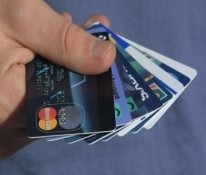Crisi: stop carte di credito, stop consumi