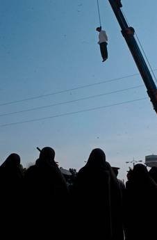 Un impiccato in Iran regalo di Epifania… meglio di niente