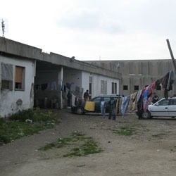 Rastrellamenti. Cacciati gli immigrati dal campo di San Nicola Varco
