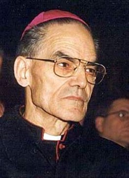 Mons. Babini: “No concerto di Elton John davanti cattedrale di Trani”