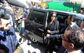 Boldrini inconsapevole della povertà e dei suicidi