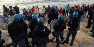 Razzismo e immigrazione: la colpa delle loro disgrazie da "L'incanto delle sirene"