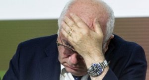 Gaffe razziste, Tavecchio ci ricasca: insulti a ebrei e gay