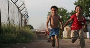 Le continue violazioni dei diritti umani nei confronti dei rom