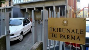 Processo di Parma: il giudice dispone la perizia fonica delle registrazioni.
