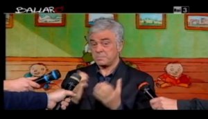 Maurizio Crozza ieri sera a Ballarò (22/10/2013) - VIDEO