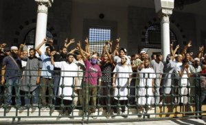 Tunisia: accesi i riflettori sullo “scontro di civiltà”, mentre Ennahdha tenta di porre limiti alla libertà di espressione