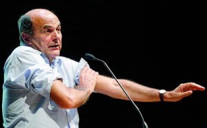 Bersani vs. Bersani sull'acqua pubblica: adesso conviene dire Sì