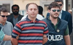 Le bugie di Dell'Utri e i silenzi dei giornali