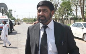 Pakistan: ucciso l'avvocato difensore di Musharraf, l'ex presidente incriminato per l'assassinio di Benazir Bhutto