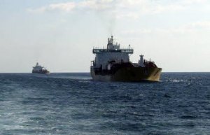 Drammatico appello del Comandante del "Buccaneer"