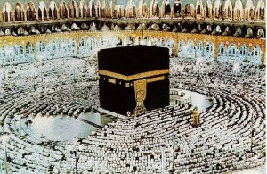 Cristianesimo e Islam si fondono: la sintesi religiosa dei Crislamici