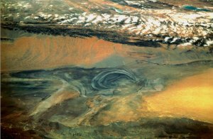test nucleare deserto esplosione sotterranea tungsteno sismico