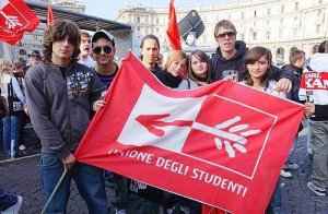Studenti in piazza: la prearietà ci unisce ai lavoratori