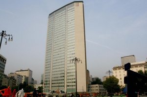 Consiglio regionale lombardo è latitante: Cavalli e Cremonesi lo autoindicono