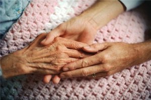 Alzheimer: in Italia 800 mila vittime di questa malattia incurabile
