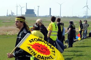 Anche in Germania la popolazione scende in strada per dire “NO” alle armi nucleari. Il caso di Nörvenich.