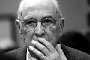 Presidente Napolitano: sciogliere le Camere o le riserve?