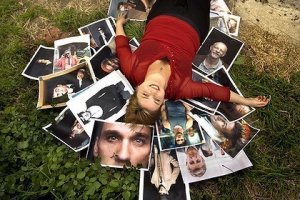 Meetic? Superato. Per trovare un uomo oggi c'è il crowdsourcing