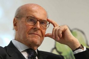 La scelta nucleare: uomini contro. Coloro che la sostengono, come il Prof. Veronesi sono tutti incompetenti?