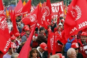 Piazza bella piazza: la Fiom spezza il divieto di Alemanno