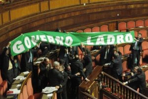 Perché la Lega si è rimessa a sbraitare